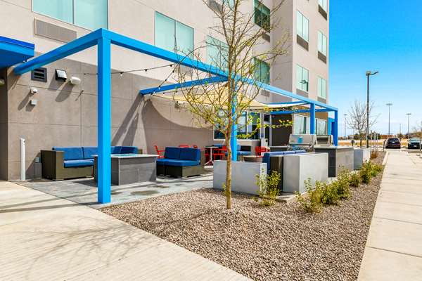 Exterior view - Tru by Hilton Hotel Midland