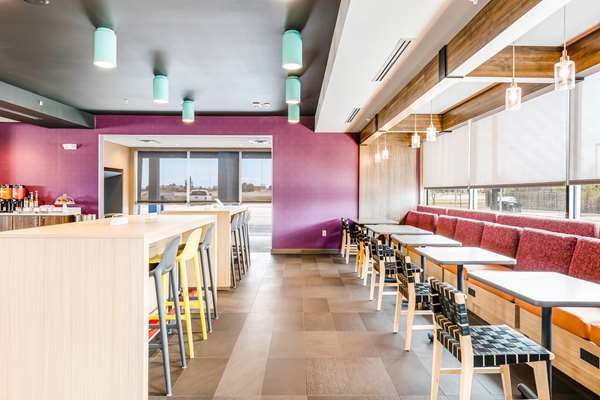 Amenities - Tru by Hilton Hotel Midland