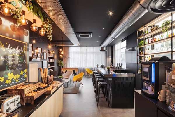 CAMPANILE CAEN CENTRE - Gare CAMPANILE CAEN CENTRE - Gare