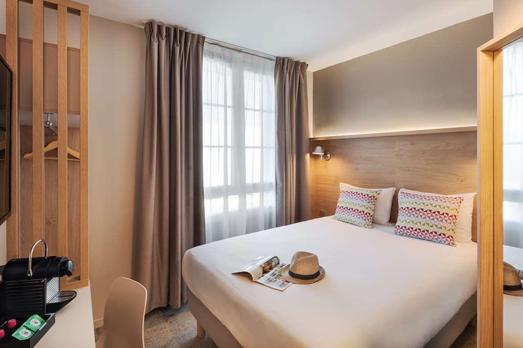 CAMPANILE CAEN CENTRE - GARE-guestroom-Guest Room,On-Site.jpg
