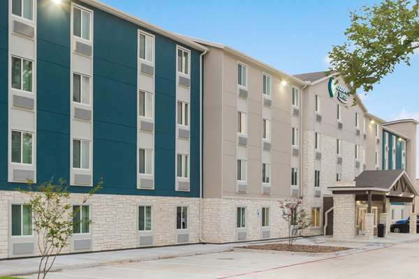 Exterior view - WoodSpring Suites Lake Jackson