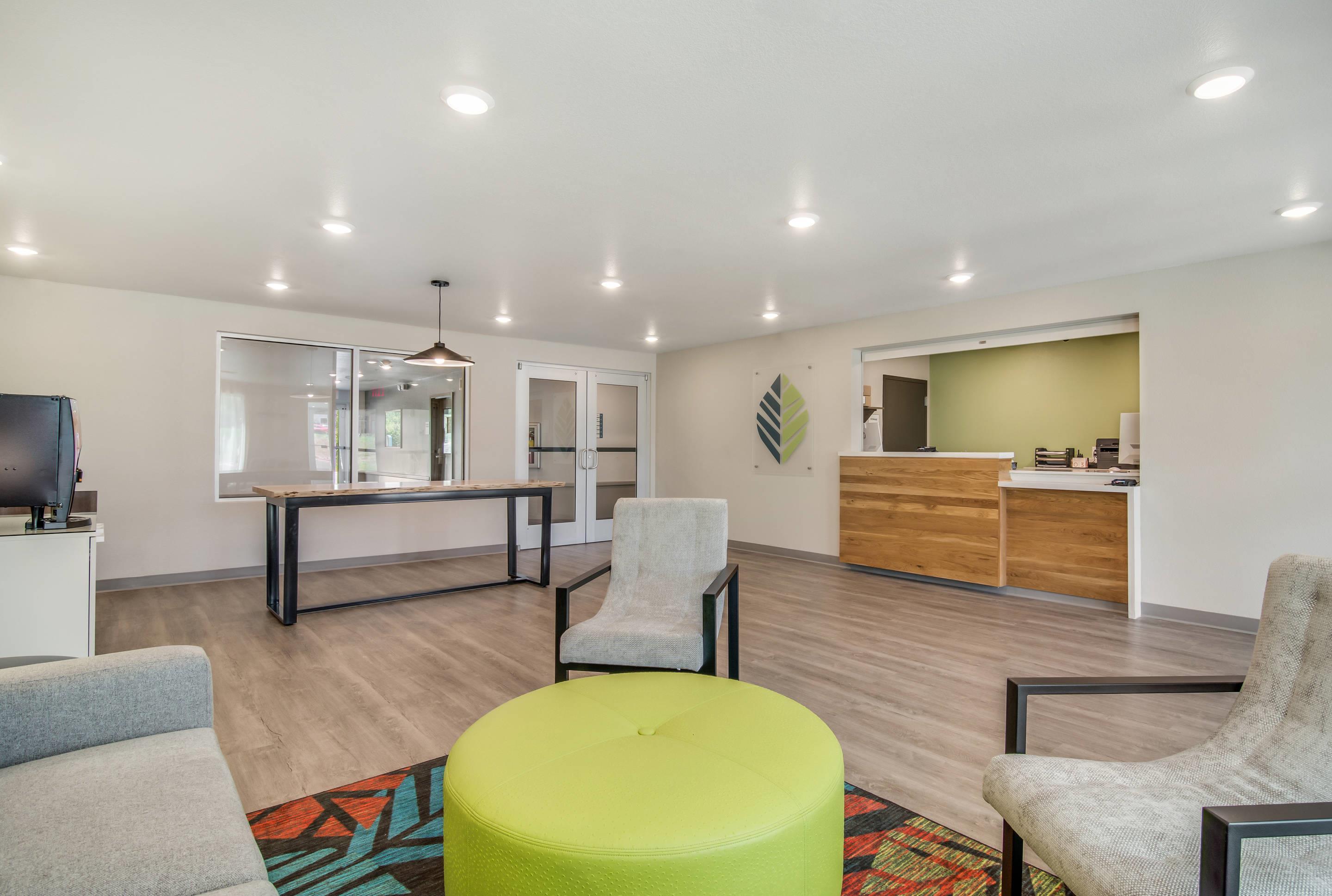 Hotel lobby | WoodSpring Suites Fort Mill