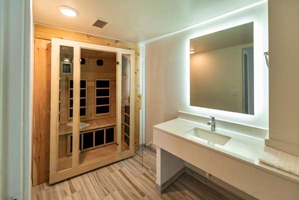  - Best Western Plus Wausau Tower Inn