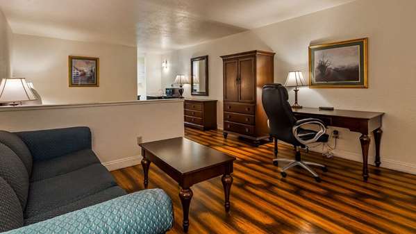 Suite - SureStay Plus Hotel by Best Western Susanville