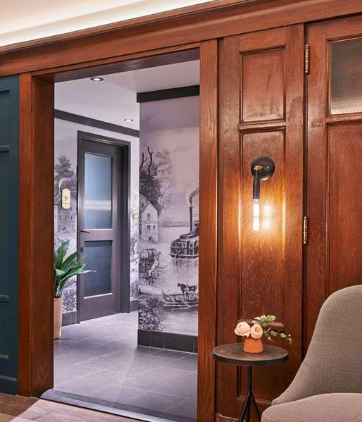 Restaurant - Hotel Kansas City Downtown - I-670, Exits 2R & 2S