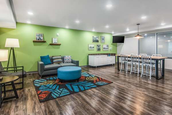  - WoodSpring Suites North Fort Worth - I-35, Exit 65