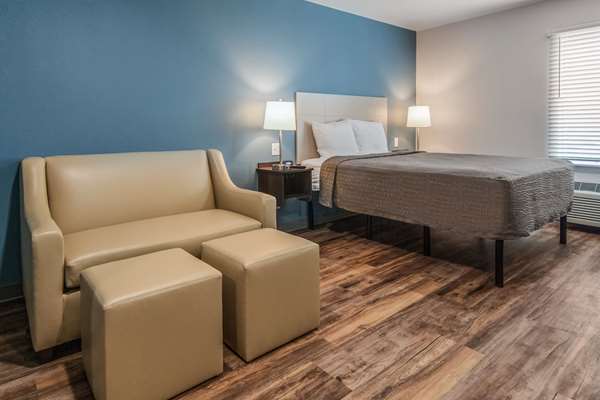  - WoodSpring Suites North Fort Worth - I-35, Exit 65