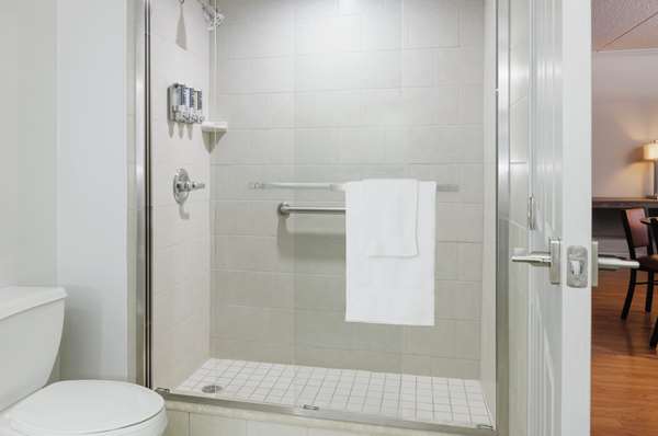  - Hotel Trilogy Albany Airport Latham - I-87, Exit 4