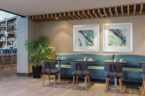 Amenities - Hotel Trilogy Albany Airport Latham - I-87, Exit 4