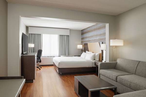  - Hotel Trilogy Albany Airport Latham - I-87, Exit 4