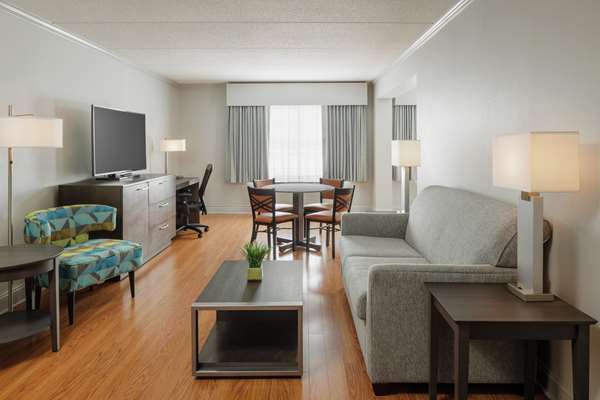  - Hotel Trilogy Albany Airport Latham - I-87, Exit 4