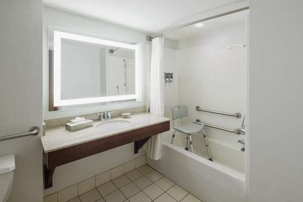  - Hotel Trilogy Albany Airport Latham - I-87, Exit 4