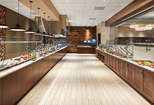 Amenities - Embassy Suites Downtown Nashville - I-40 & I-65, Exit 209