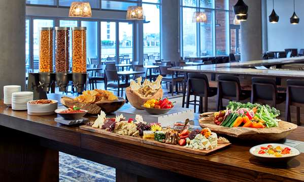 Restaurant - Embassy Suites Downtown Nashville - I-40 & I-65, Exit 209