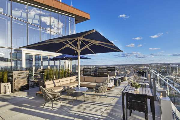 Exterior view - Embassy Suites Downtown Nashville - I-40 & I-65, Exit 209