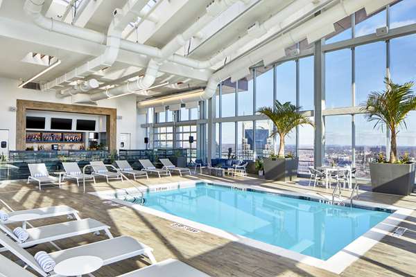 Pool - Embassy Suites Downtown Nashville - I-40 & I-65, Exit 209