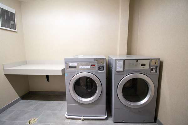  - Hampton Inn North Attleboro - I-295, Exit 2