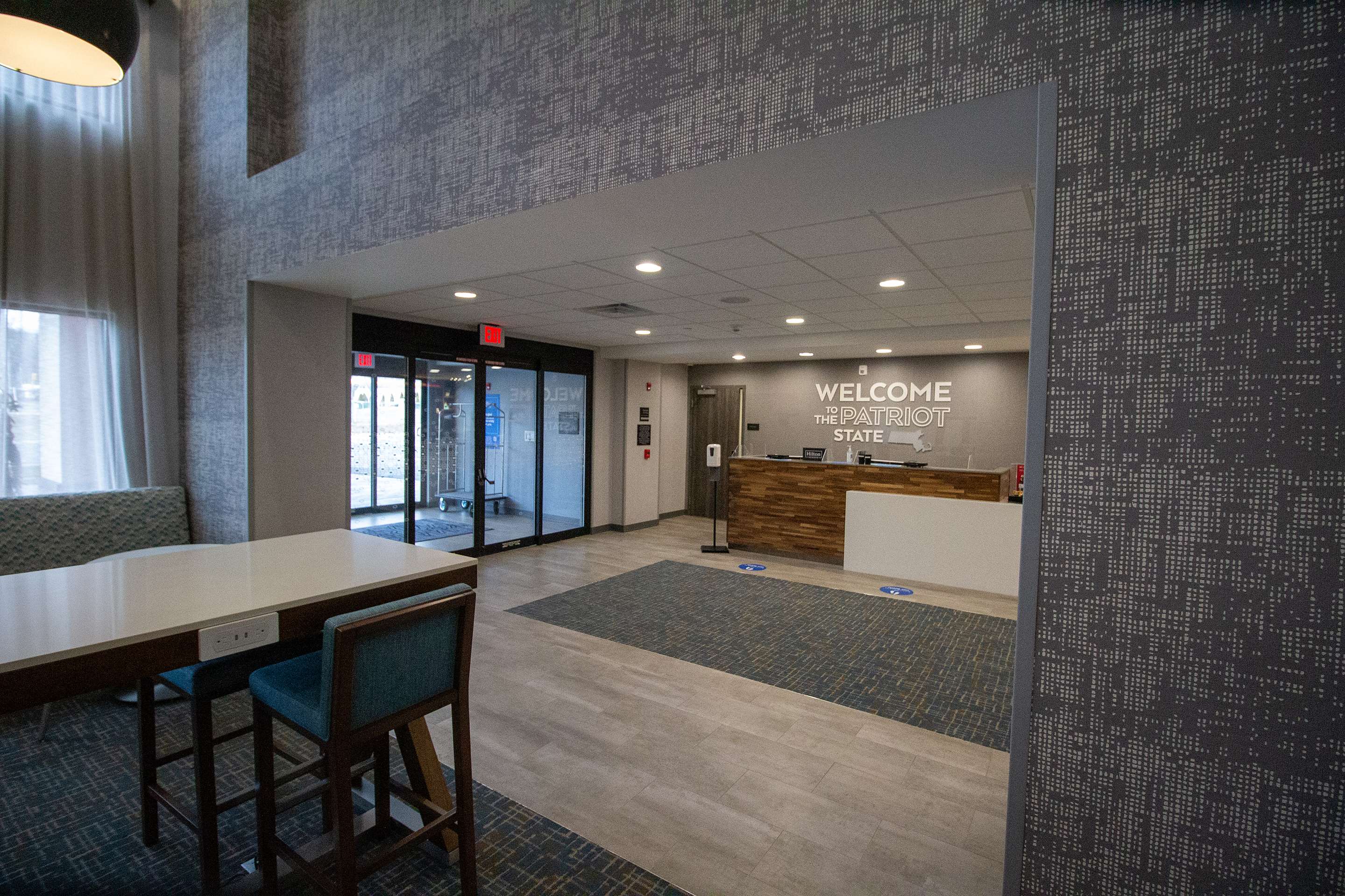 Reception | Hampton Inn & Suites North Attleboro