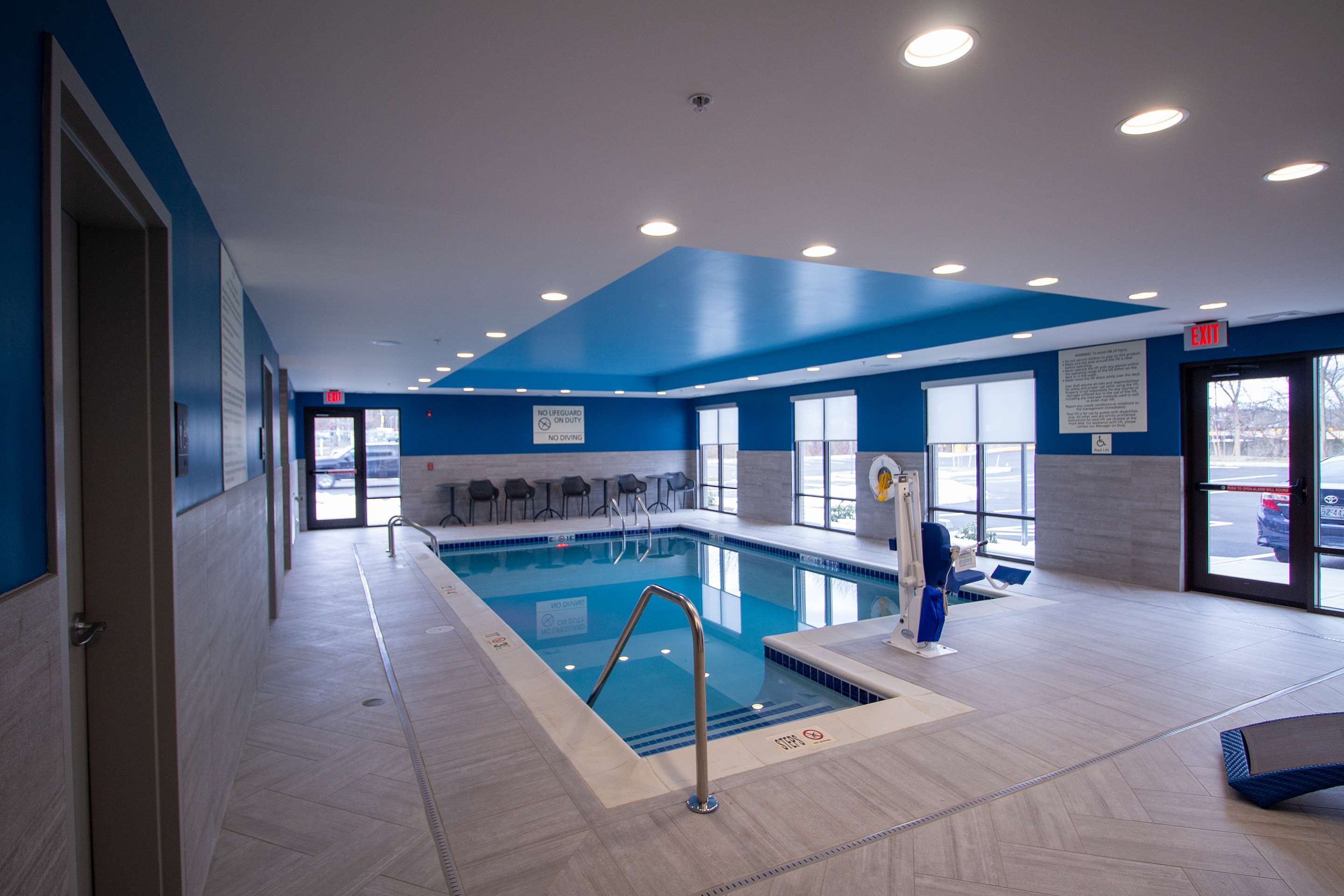 Pool | Hampton Inn & Suites North Attleboro