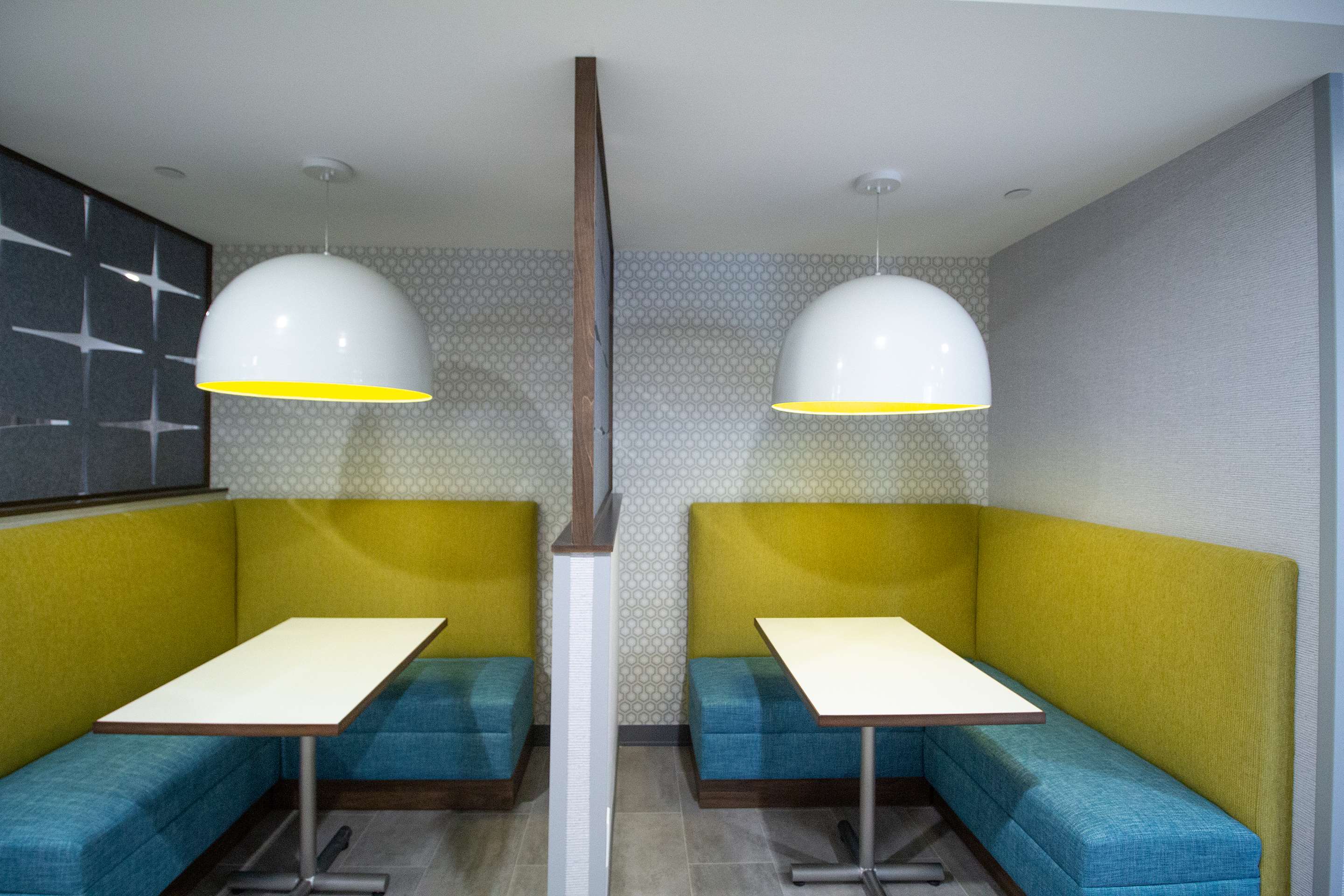 Lobby | Hampton Inn & Suites North Attleboro