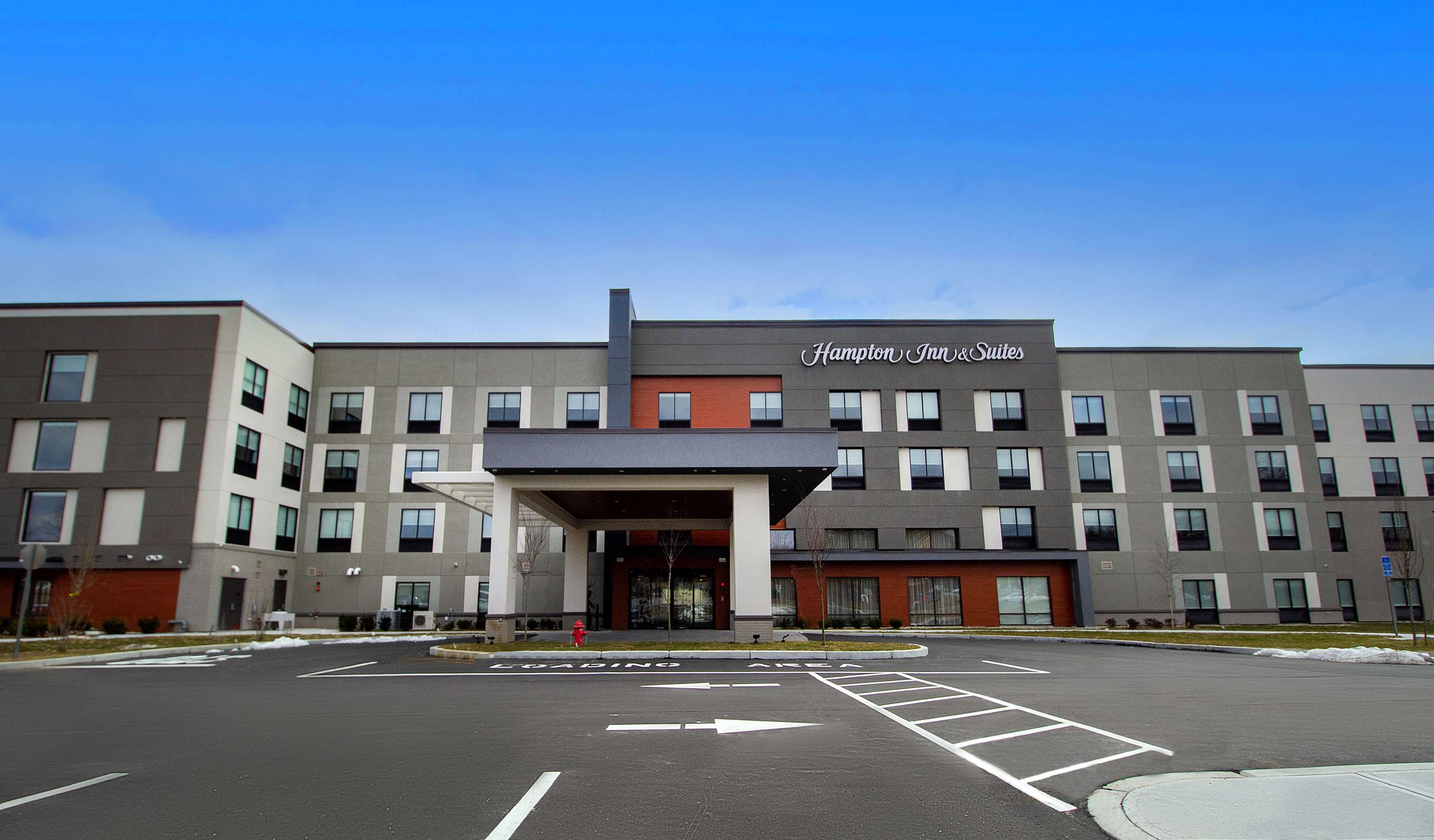 Exterior | Hampton Inn & Suites North Attleboro