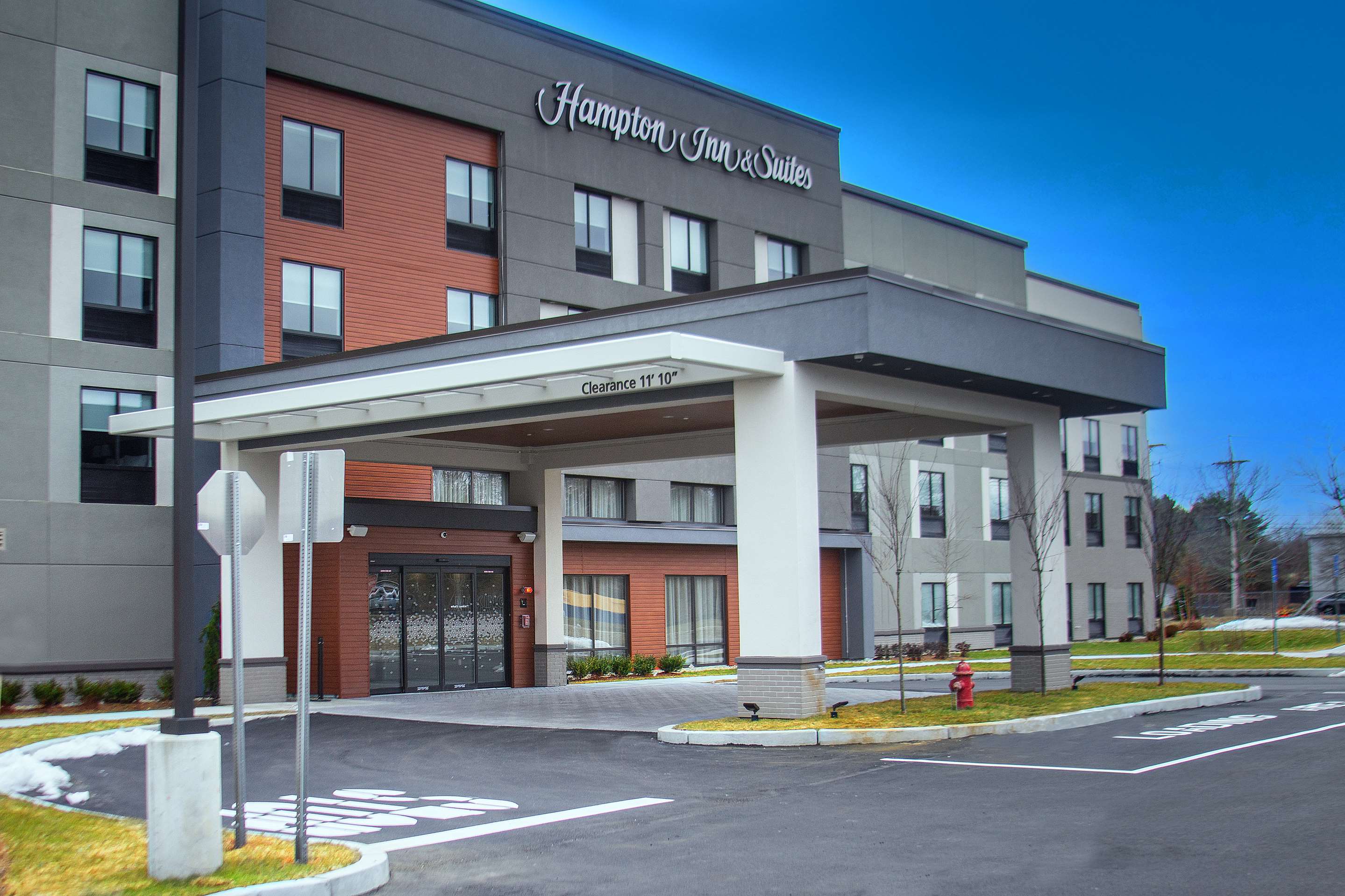 Exterior | Hampton Inn & Suites North Attleboro