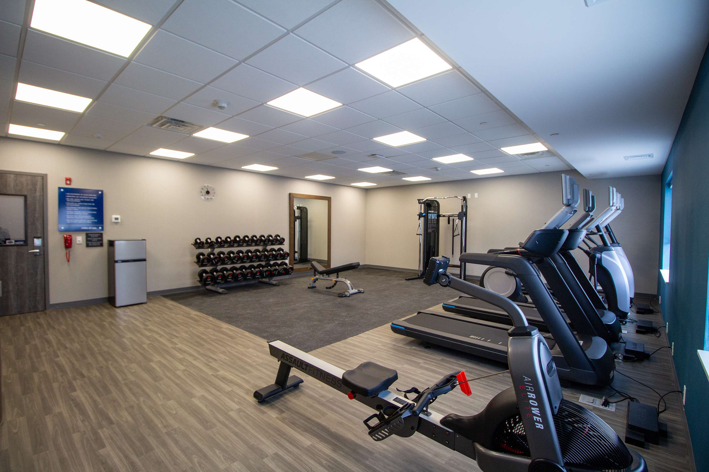 Health club fitness center gym | Hampton Inn & Suites North Attleboro