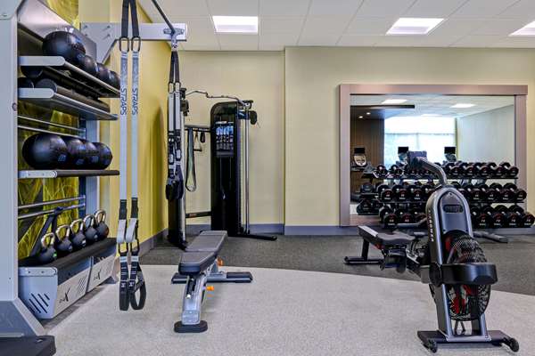 Fitness/ Exercise Room - Hilton Garden Inn Cedar Rapids