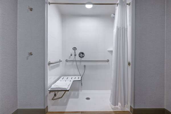  - Hilton Garden Inn Cedar Rapids