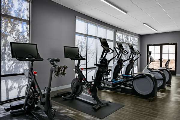 Fitness/ Exercise Room - DoubleTree by Hilton Hotel Airport Denver