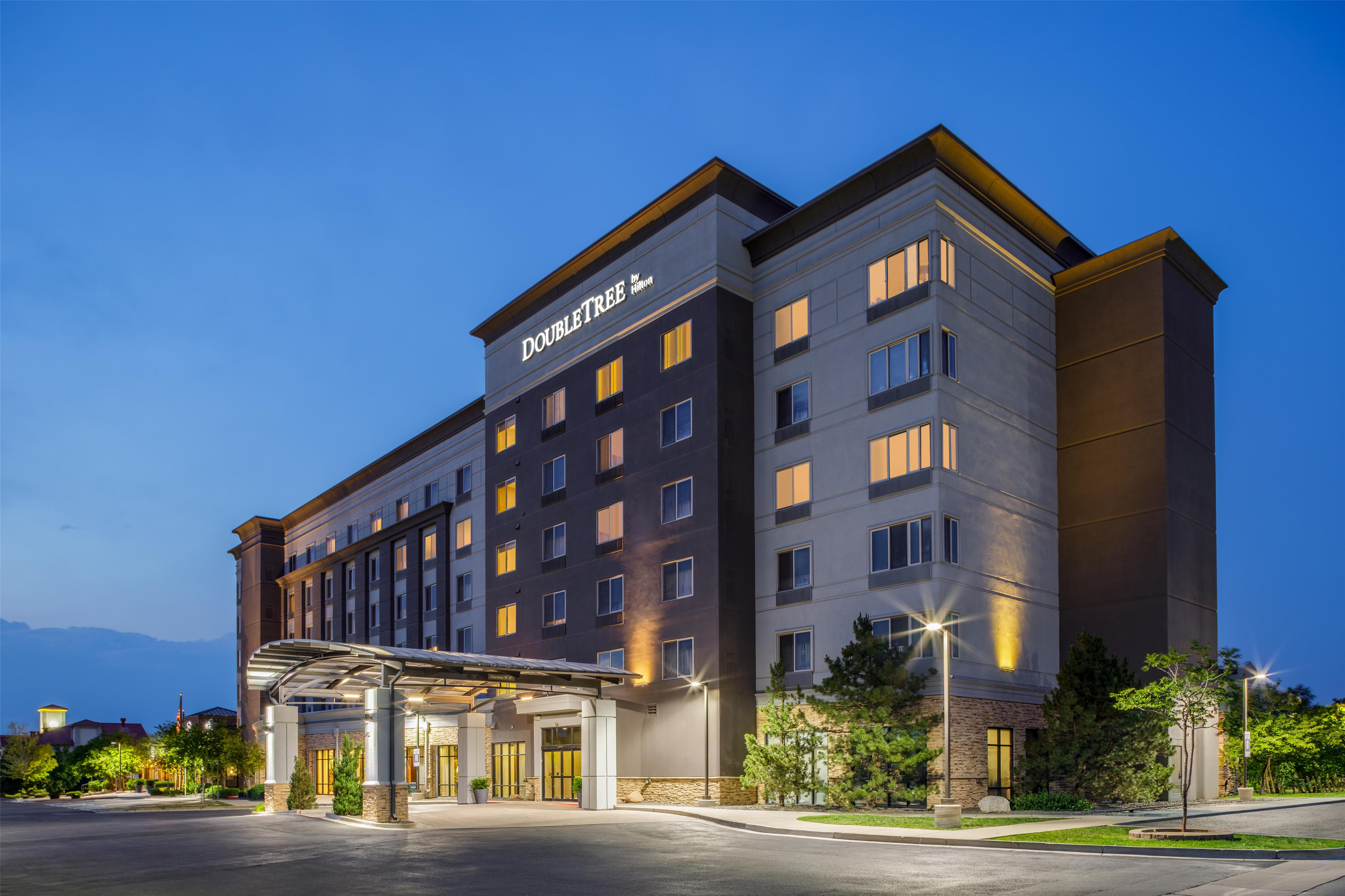 Exterior | DoubleTree by Hilton Denver International Airport