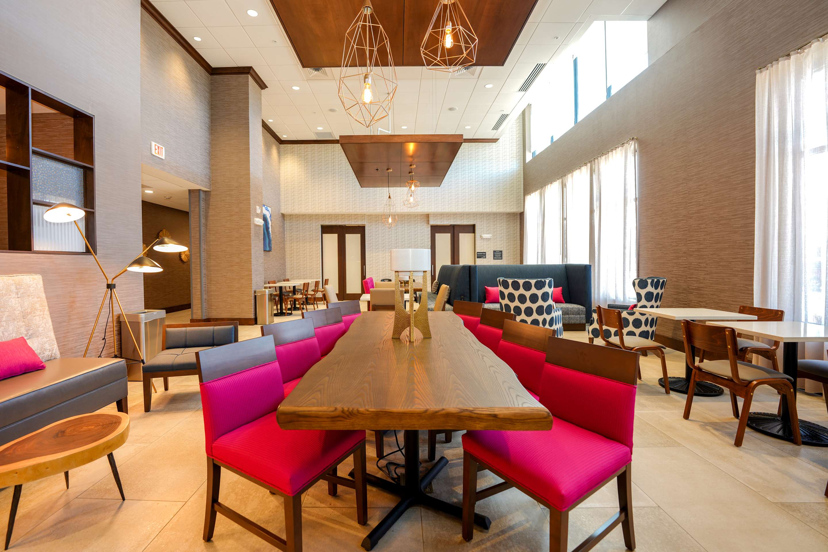 Lobby | Hampton Inn & Suites Aurora South Denver