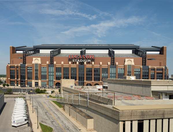  - Tru by Hilton Hotel Downtown Indianapolis - I-70, Exit 79B