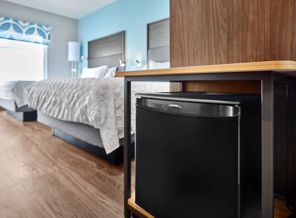  - Tru by Hilton Hotel Downtown Indianapolis - I-70, Exit 79B