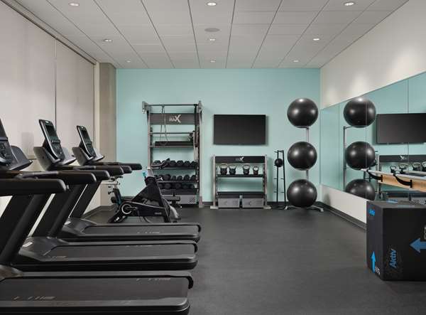 Fitness/ Exercise Room - Tru by Hilton Hotel Downtown Indianapolis - I-70, Exit 79B