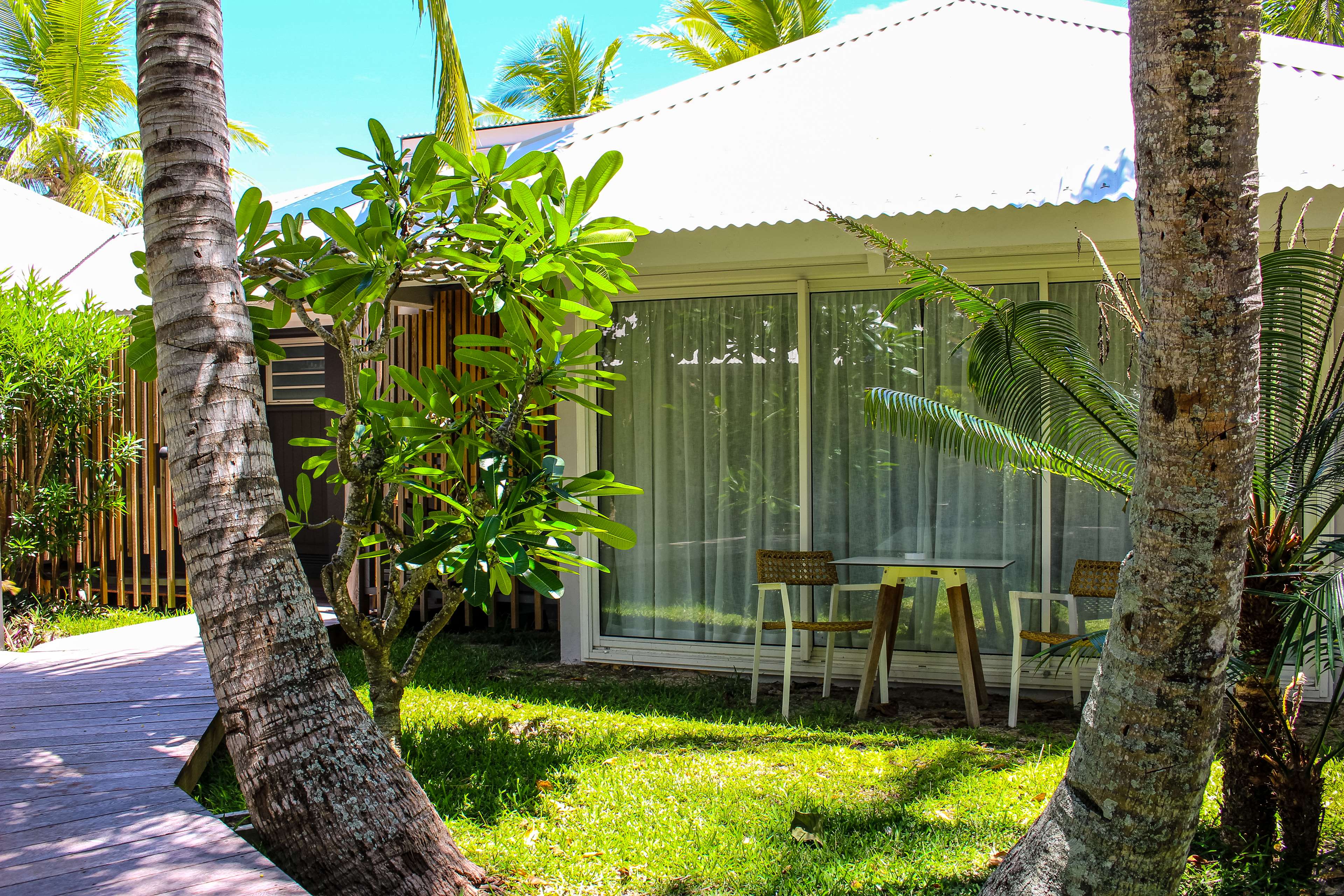 DoubleTree by Hilton Noumea Ilot Maitre Resort Room Type - KING GARDEN BUNGALOW