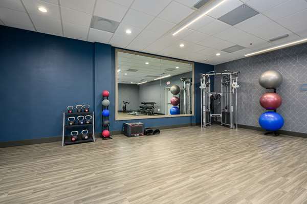 Fitness/ Exercise Room - DoubleTree by Hilton Hotel Midtown Raleigh