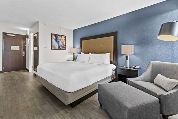  - DoubleTree by Hilton Hotel Midtown Raleigh