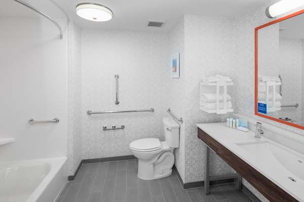  - Hampton Inn Smithfield - I-95, Exit 95