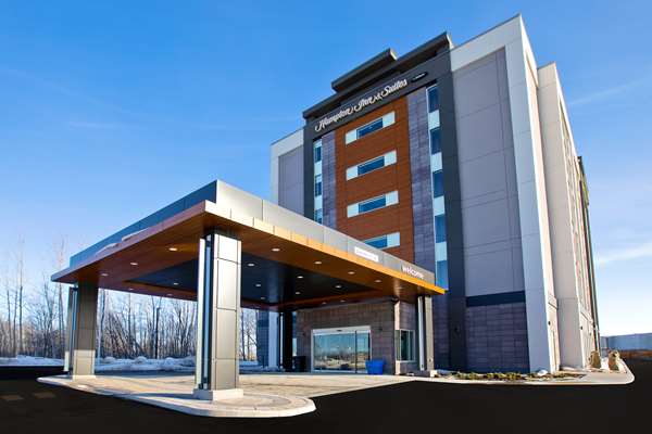 Exterior view - Hampton Inn & Suites Nepean West Ottawa