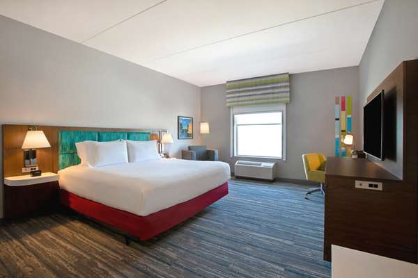  - Hampton Inn & Suites Nepean West Ottawa