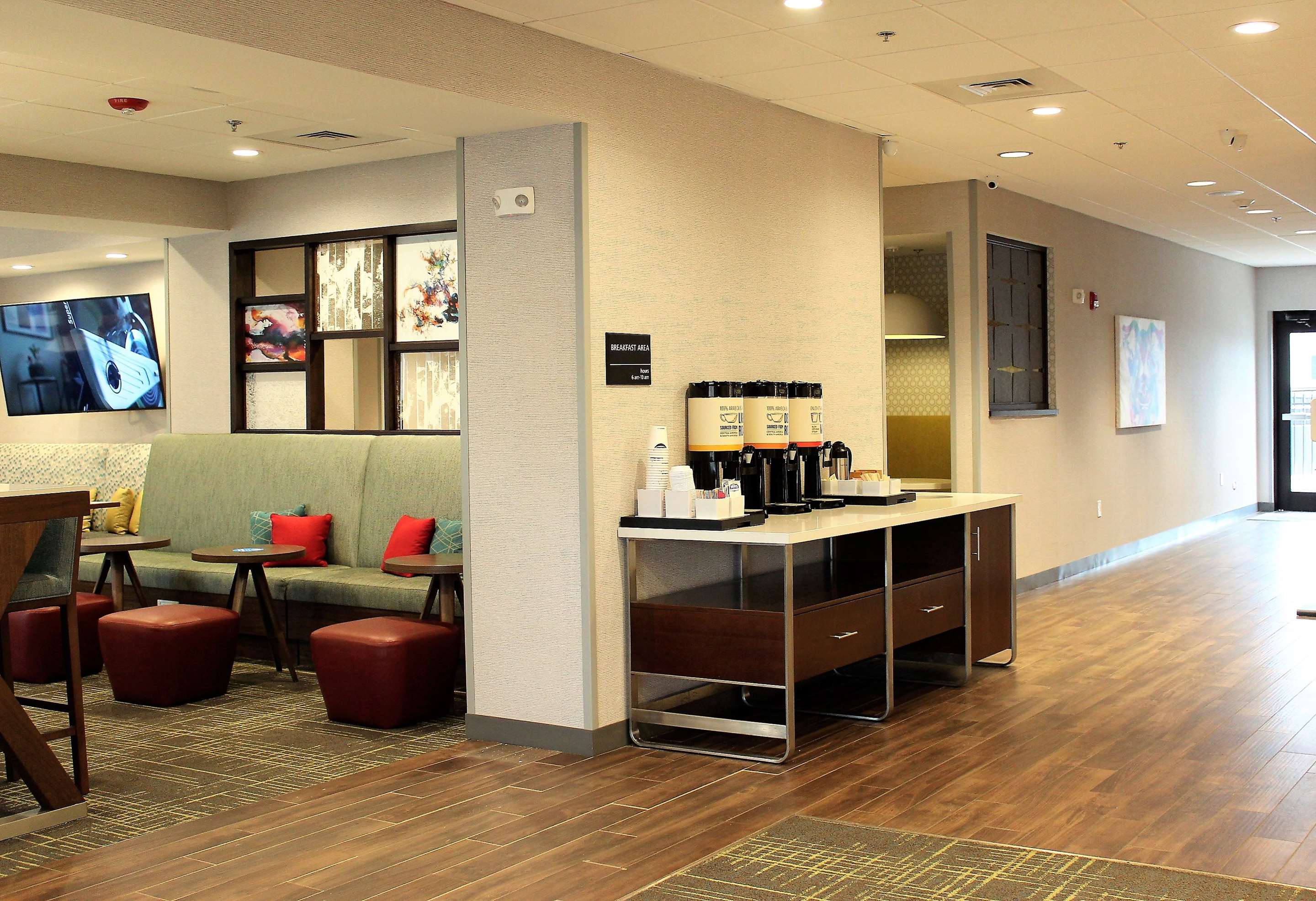 Lobby | Hampton Inn Lexington