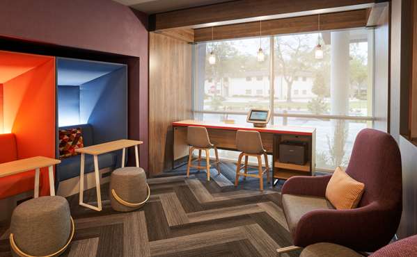 Conference Area - Tru by Hilton South Mandarin Jacksonville - I-295, Exit 5