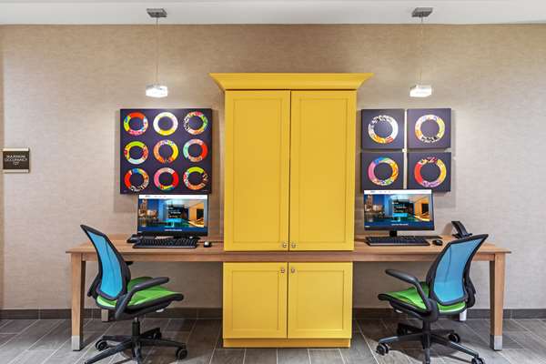 Conference Area - Home2 Suites by Hilton Midland