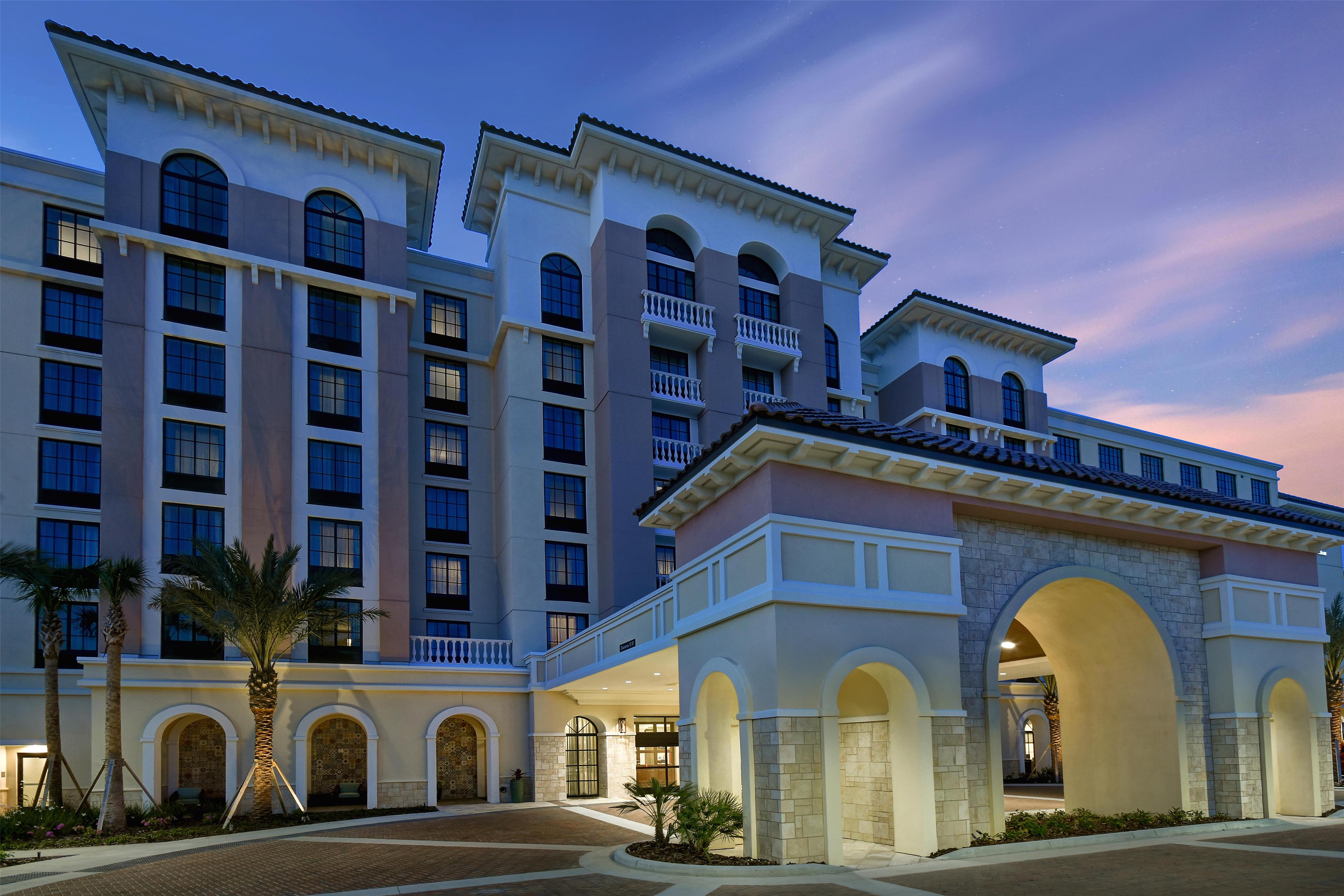 Exterior | Homewood Suites by Hilton Orlando at Flamingo Crossings