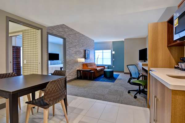 - Home2 Suites by Hilton Flamingo Crossings Winter Garden