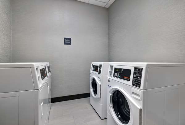  - Hilton Garden Inn Manassas - I-66, Exit 47