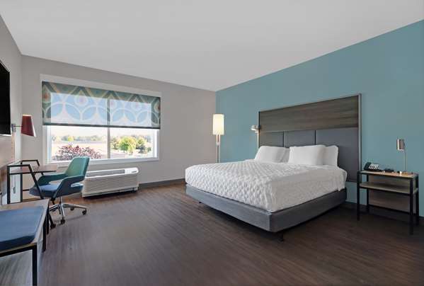  - Tru by Hilton Hotel Tukwila