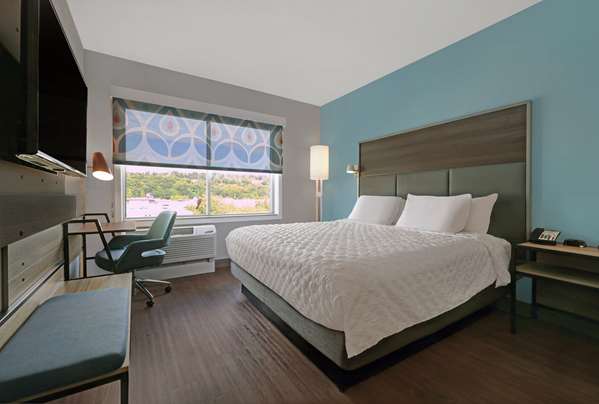  - Tru by Hilton Hotel Tukwila