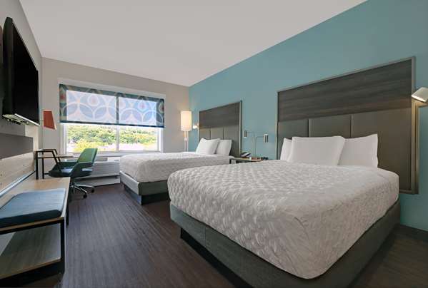  - Tru by Hilton Hotel Tukwila